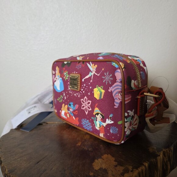 Disney Dooney & Bourke 2023 Christmas Holiday Camera Crossbody Bag NWT Rare - Picture 10 of 16